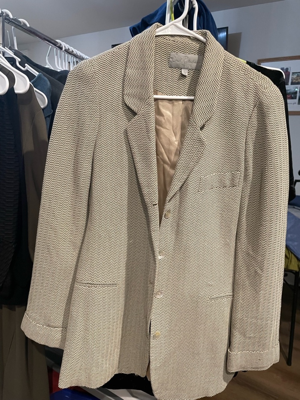 Tailored Cream Zigzag Blazer - Classic Women's Suit Jacket